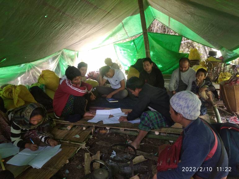 Christian Churches in Putao District of Kachin State contributed food aid on February 14 to Internally Displaced Persons (IDPs) who fled due to regional war in the Township of Putao, the northern part of Myanmar.