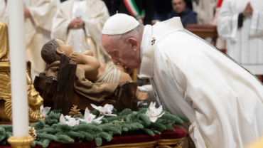 On New Year’s Eve, Pope Francis invited everyone to trust in Jesus Christ, the person who can give meaning to the ups and downs of daily life.