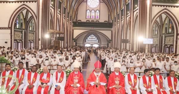 443 youth of Yangon Archdiocese receive Sacrament of Confirmation | RVA